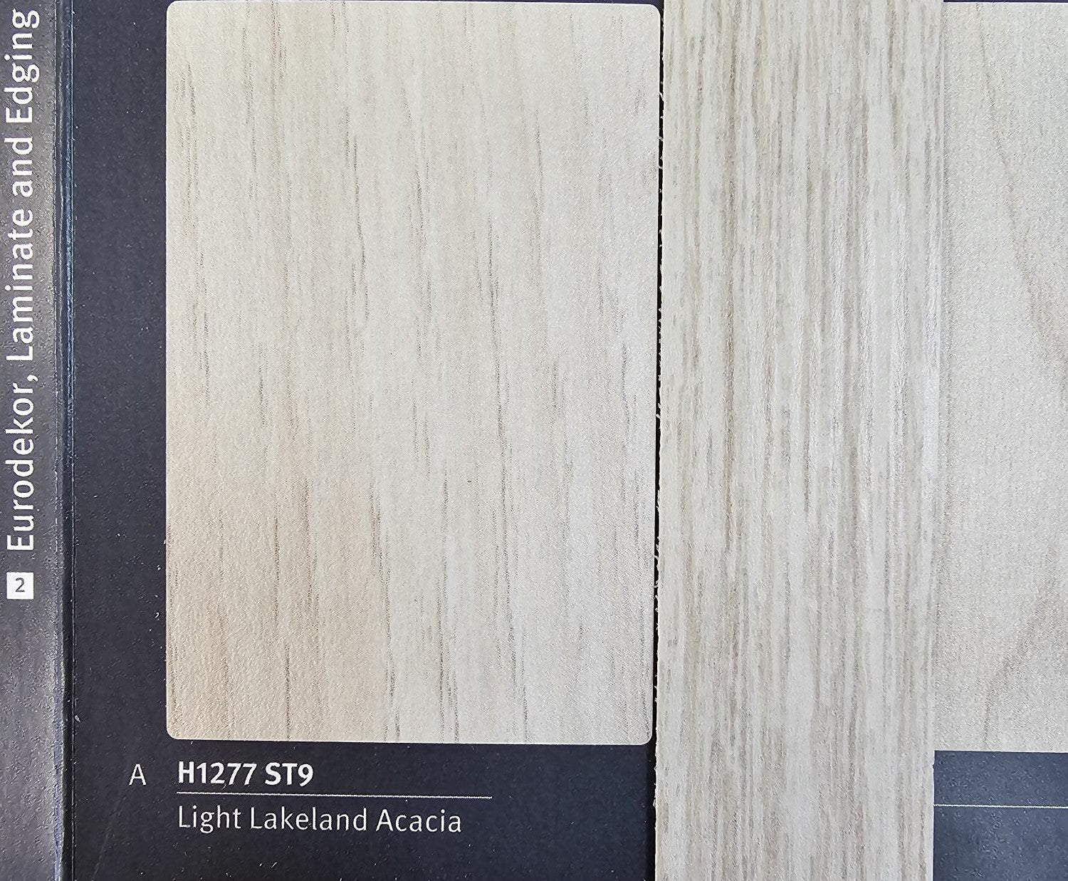 LIGHT LAKELAND ACACIA / HICKORY FRIDA Melamine Edging to match Egger H1277 & Finsa 9AR, Pre-Glued Iron-On - 22mm Wide